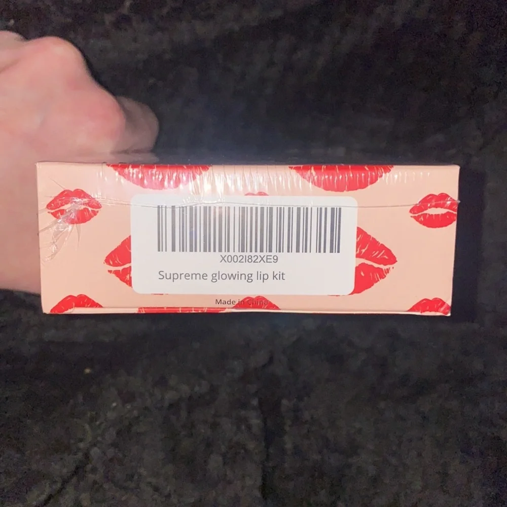 Vegan Lip Mask and Lip Scrub Kit - Strawberry